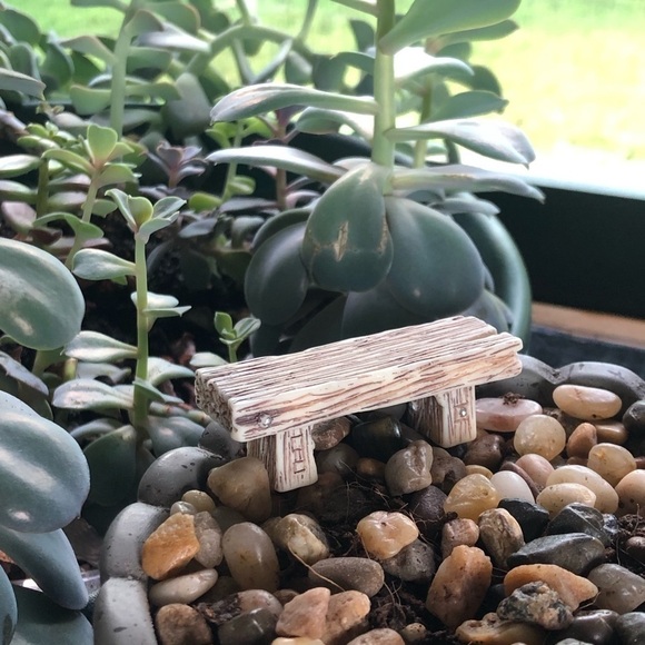 𝅺MINI Decorative Resin Bench - Picture 5 of 5